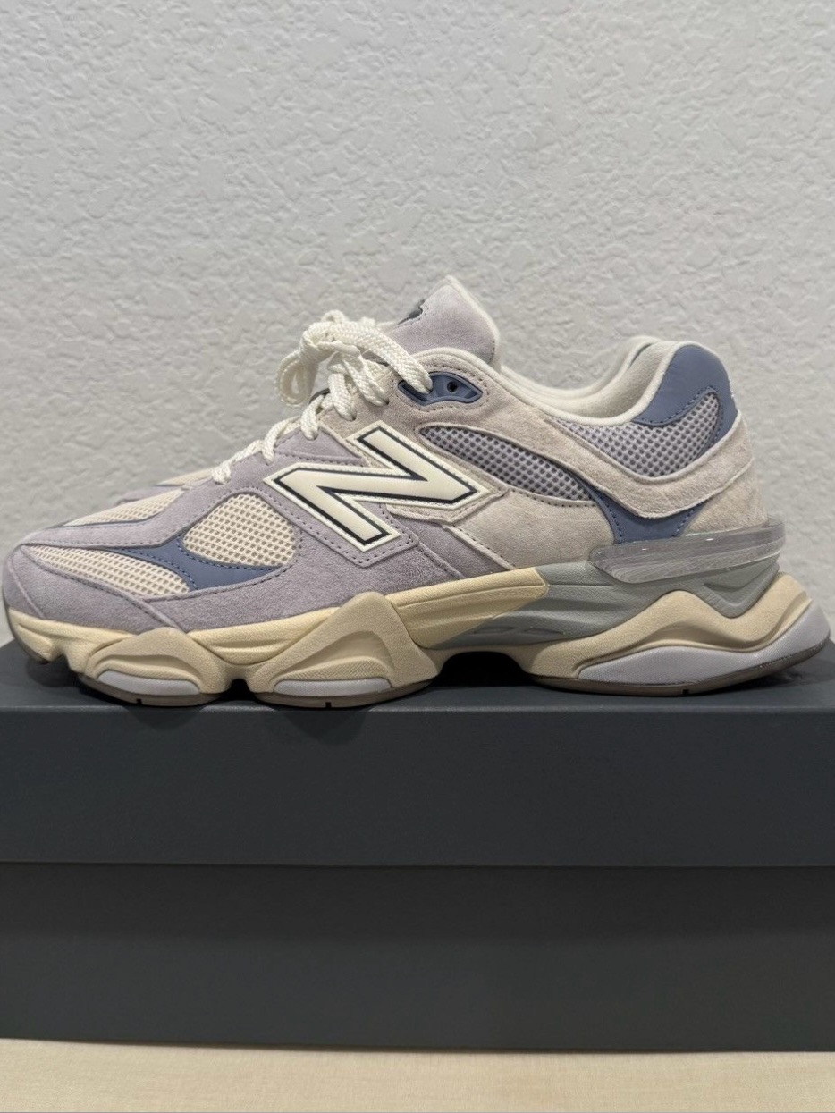 New Balance 9060 Sneakers